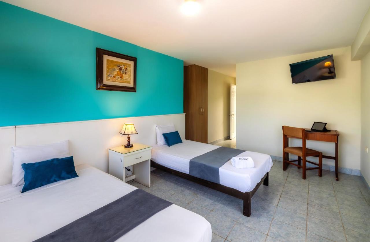 Hotel Country Trujillo 3*